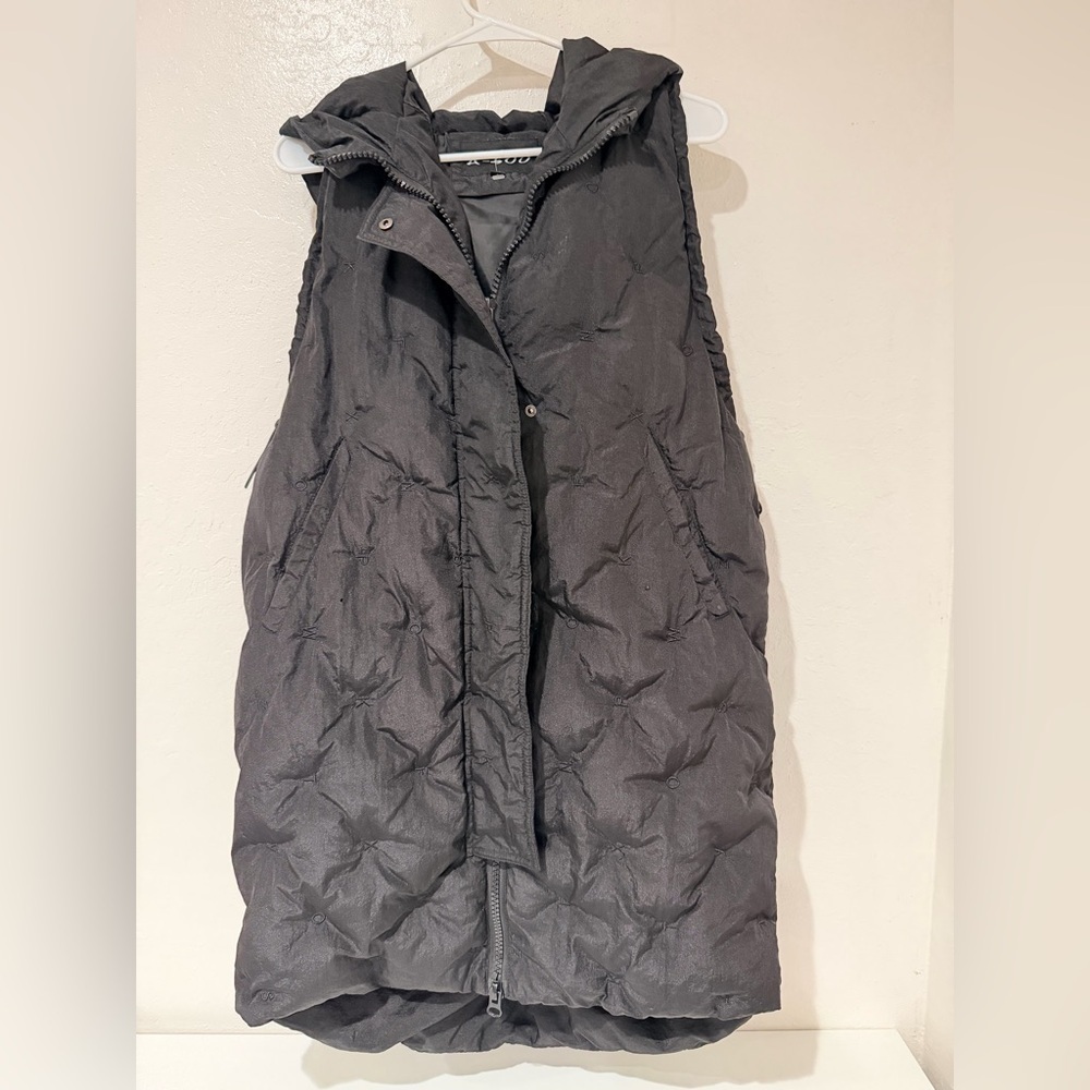 Women’s Black Long Hooded Puffer Quilted Vest size L - Picture 1 of 12